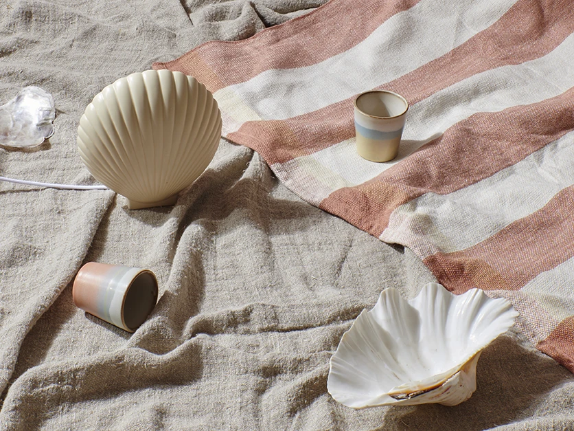 HKliving Suites Special Ceramic 70’s Mugs Horizon Set of 2 6 HKliving Suites Special Ceramic 70’s Mugs Horizon Set of 2