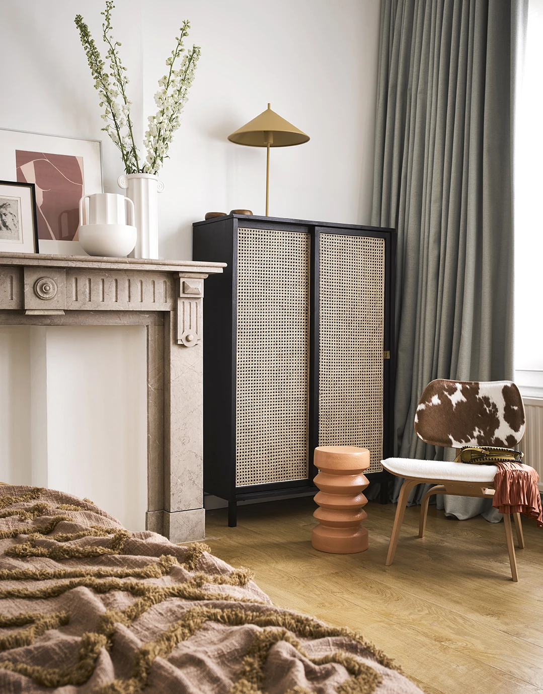 HKliving WHITE CERAMIC VASE GREEK C HKliving WHITE CERAMIC VASE GREEK C