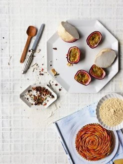 HKliving Set of 2 White Matt M Athena Ceramics Shell Tray